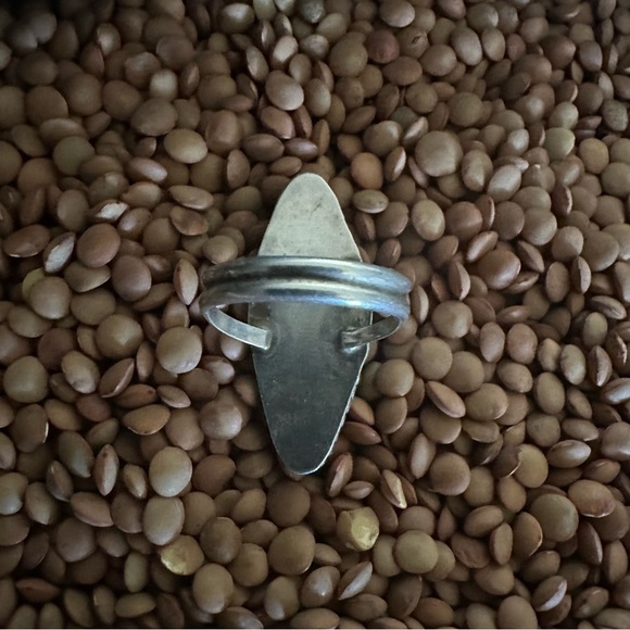 Elongated Vintage Zuni Inlaid Mother of Pearl Sterling Ring • Size: 7 - Picture 3 of 3